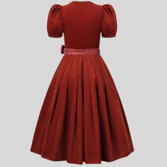 Red Dirndl Dress with Apron | Traditional Bavarian Oktoberfest Trachten Costume